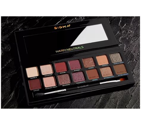 best warm neutral eyeshadow palette.